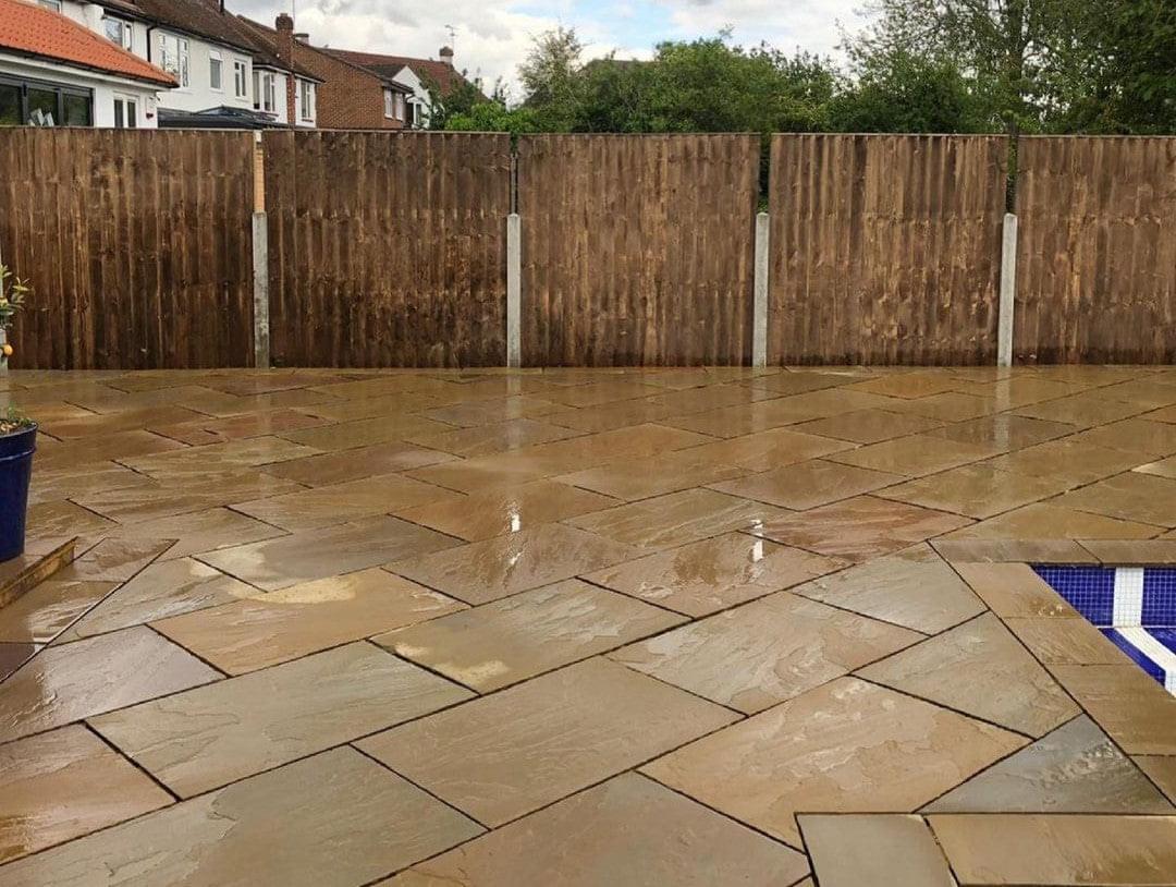 Autumn Brown Indian Sandstone Paving Slabs - Riven - 900x600 - 22mm